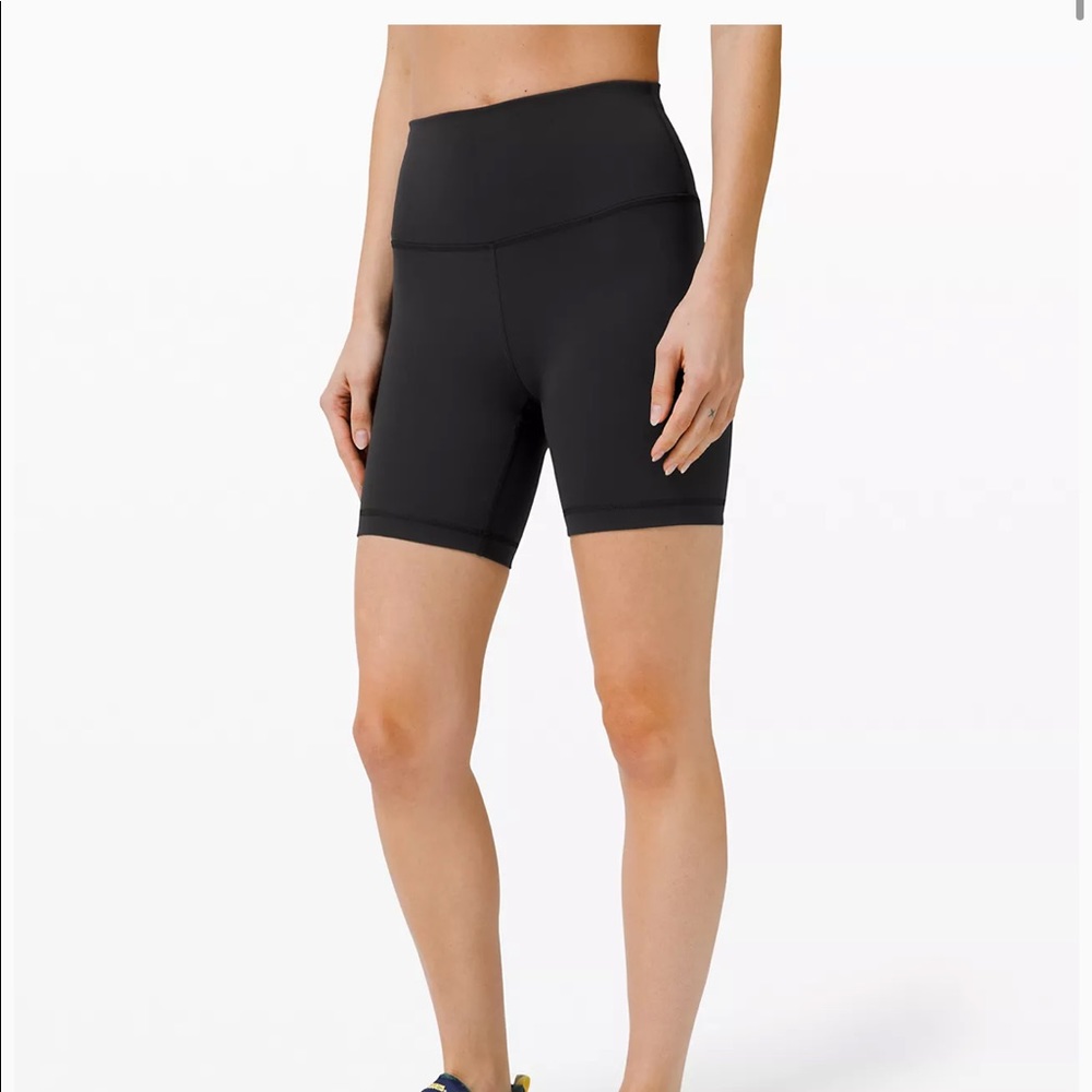 Lululemon Wunder train shorts 6”